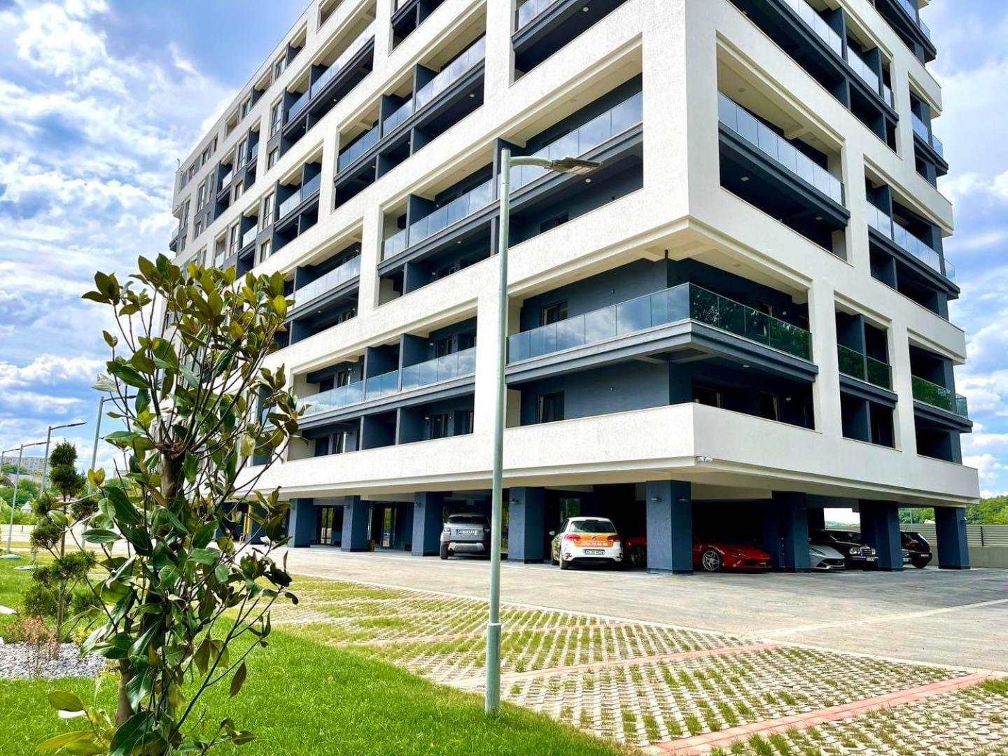 Sky View - Free Parking Apartment Iasi Exterior foto