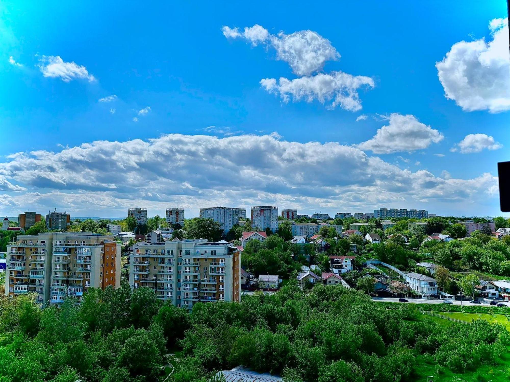 Sky View - Free Parking Apartment Iasi Exterior foto