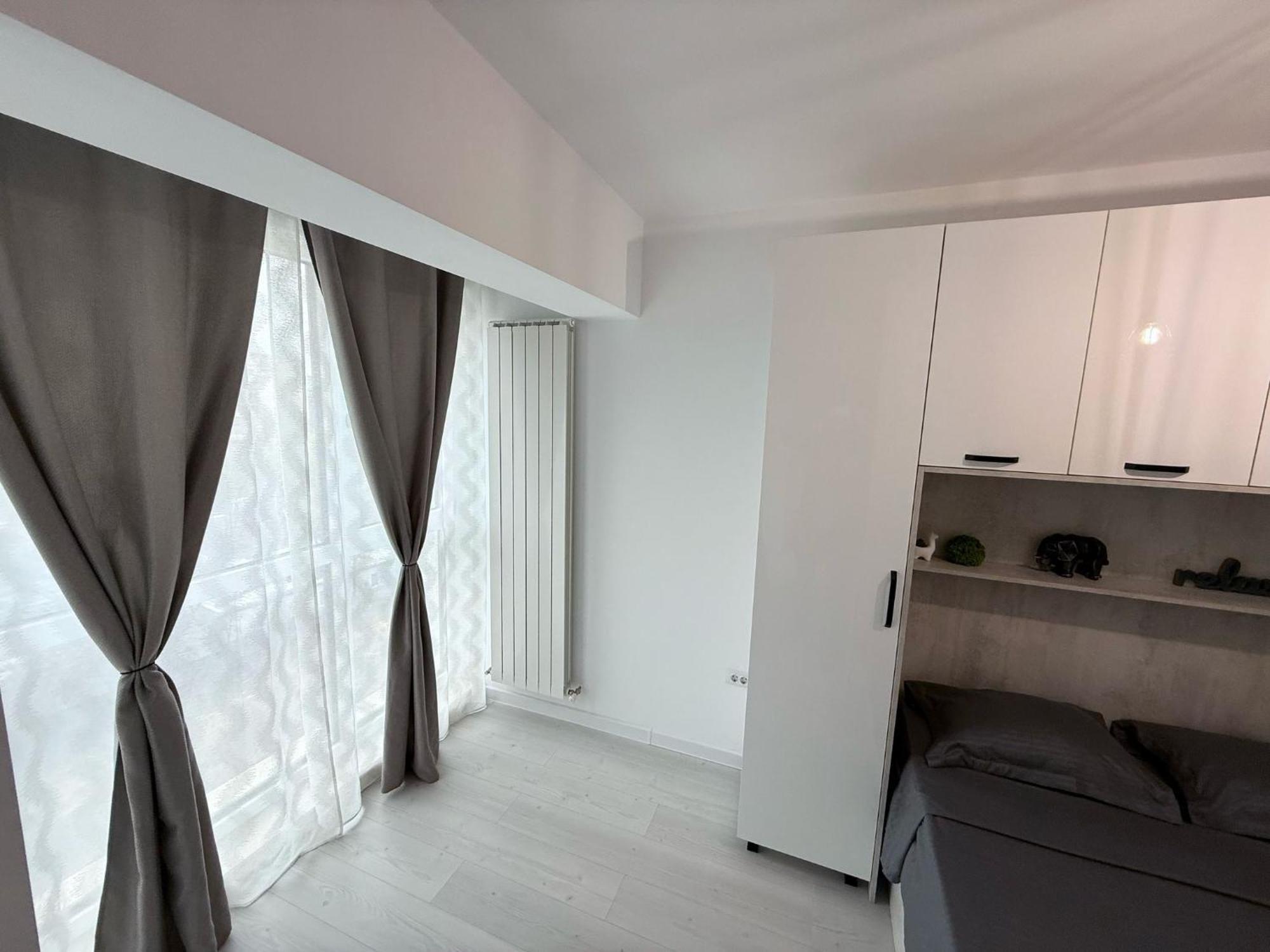 Sky View - Free Parking Apartment Iasi Exterior foto